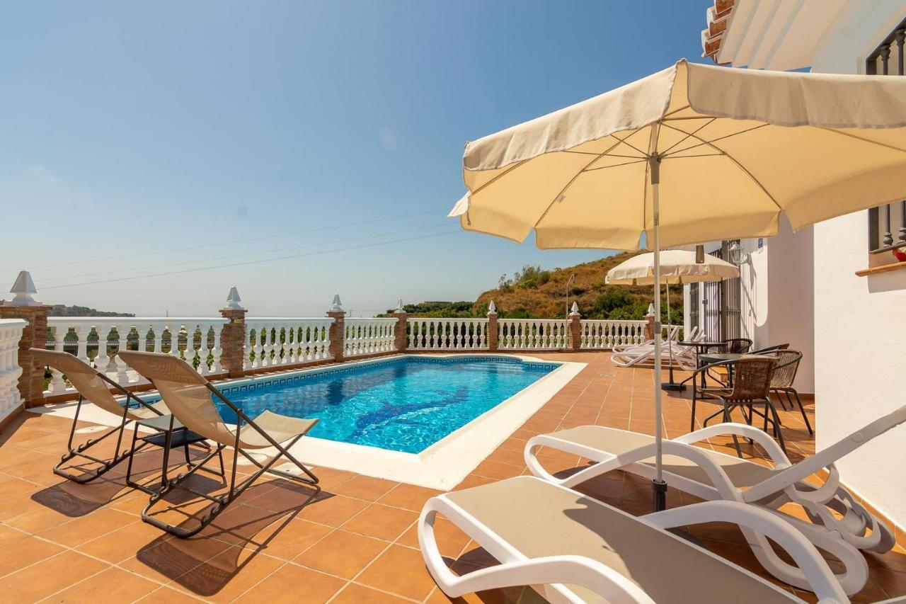 Villa Andalucia: Cerca De Todo, Intimidad Y Espacio Nerja Exterior photo