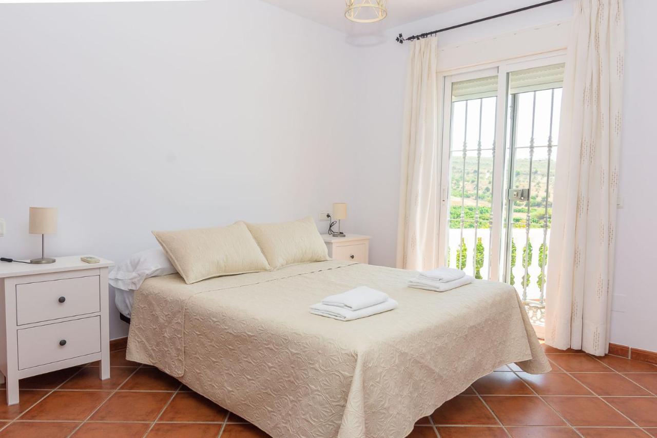 Villa Andalucia: Cerca De Todo, Intimidad Y Espacio Nerja Exterior photo