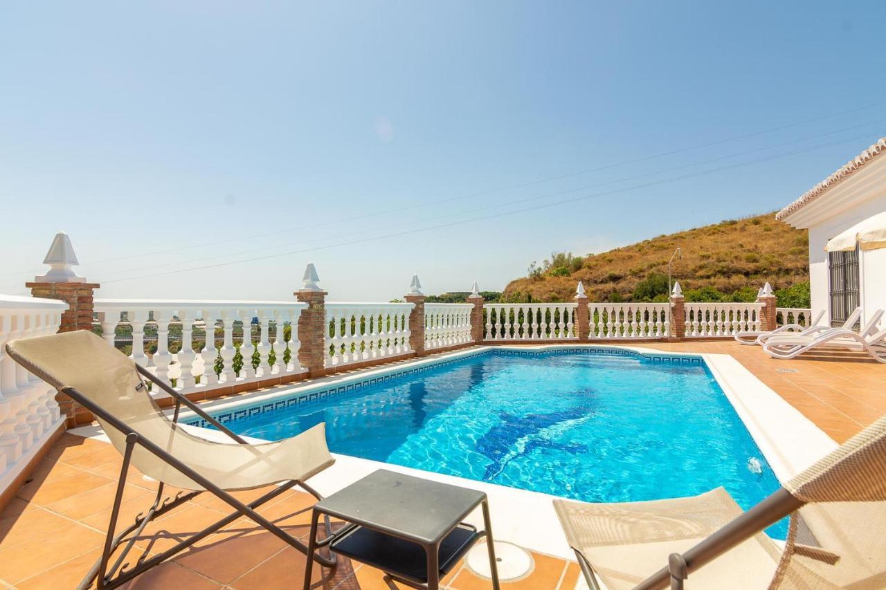 Villa Andalucia: Cerca De Todo, Intimidad Y Espacio Nerja Exterior photo