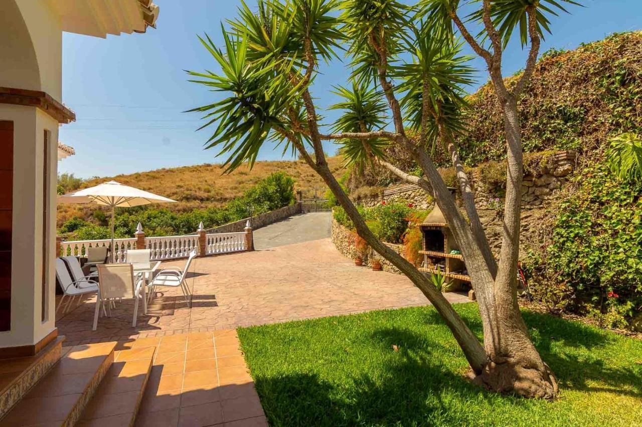 Villa Andalucia: Cerca De Todo, Intimidad Y Espacio Nerja Exterior photo