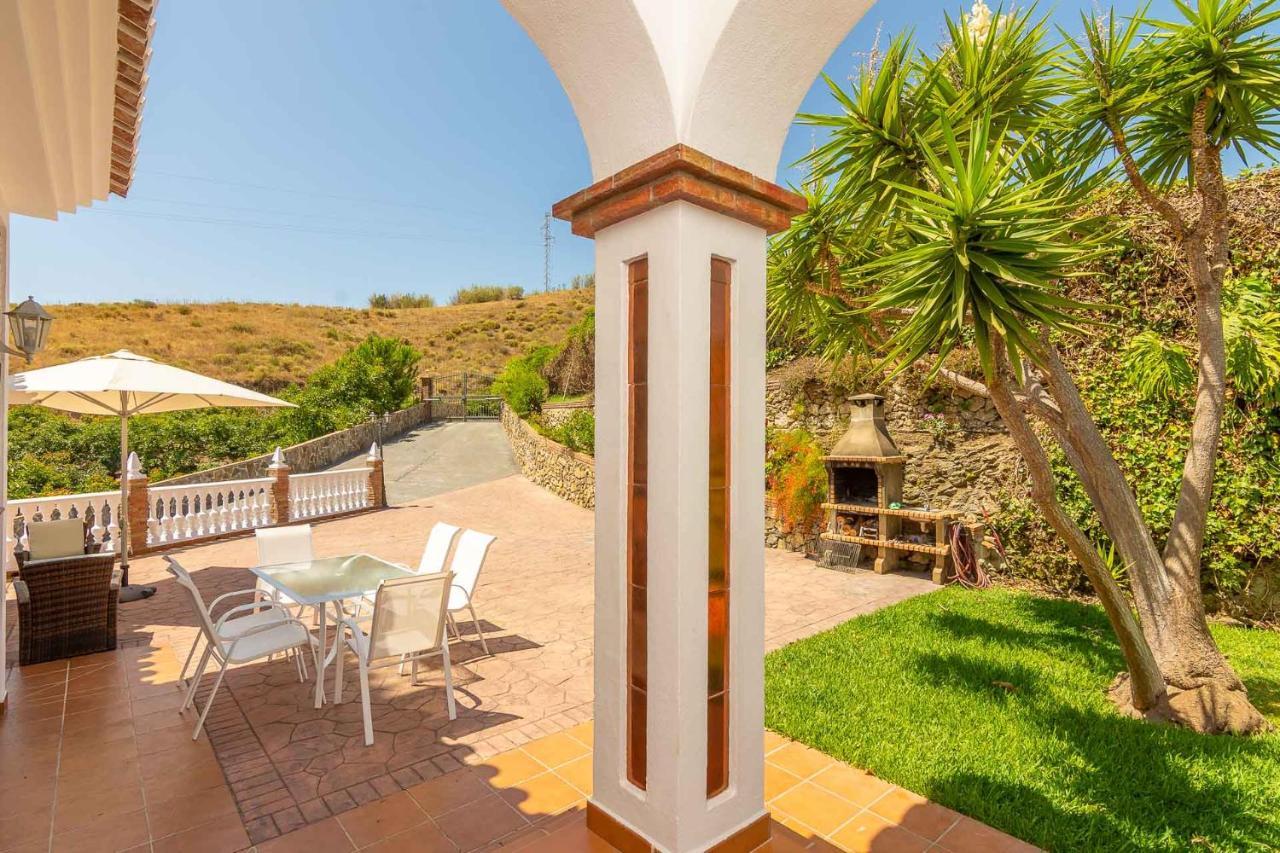 Villa Andalucia: Cerca De Todo, Intimidad Y Espacio Nerja Exterior photo