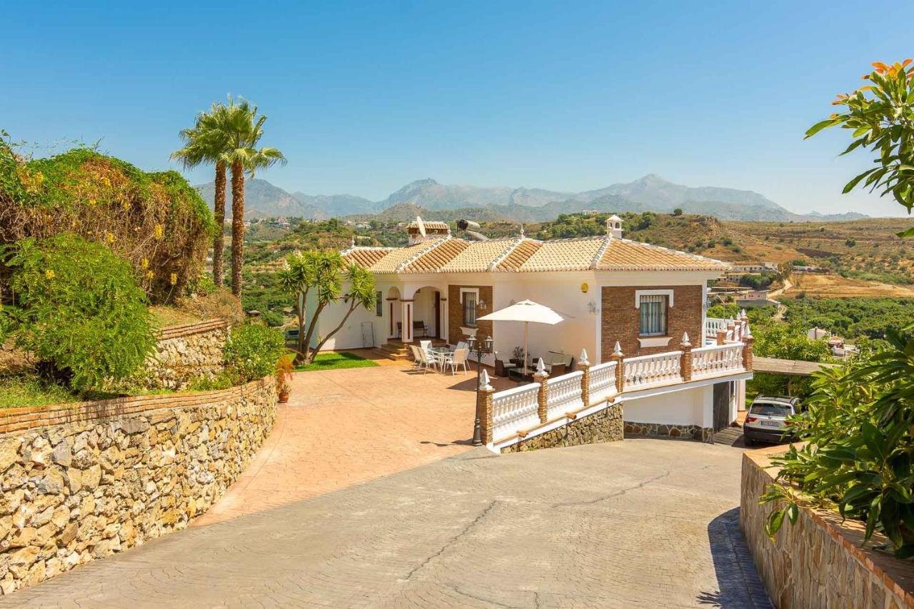 Villa Andalucia: Cerca De Todo, Intimidad Y Espacio Nerja Exterior photo