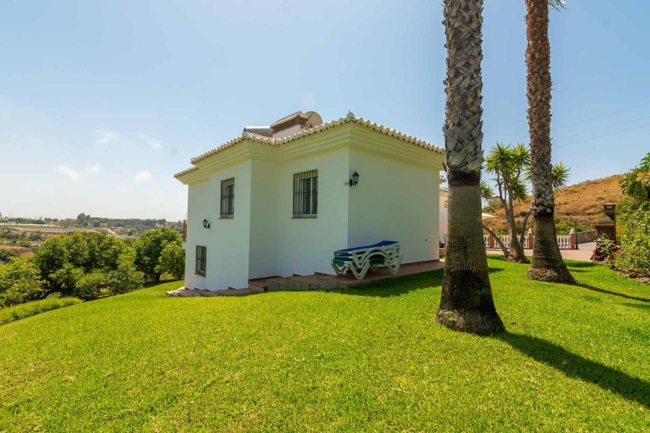 Villa Andalucia: Cerca De Todo, Intimidad Y Espacio Nerja Exterior photo